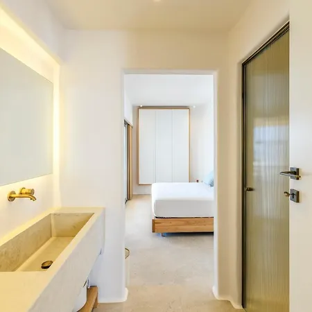 Villa Lilium Ii - Sanctuary Overlooking Psarou Bay *