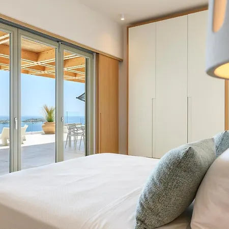 Lilium Ii - Sanctuary Overlooking Psarou Bay Villa *
