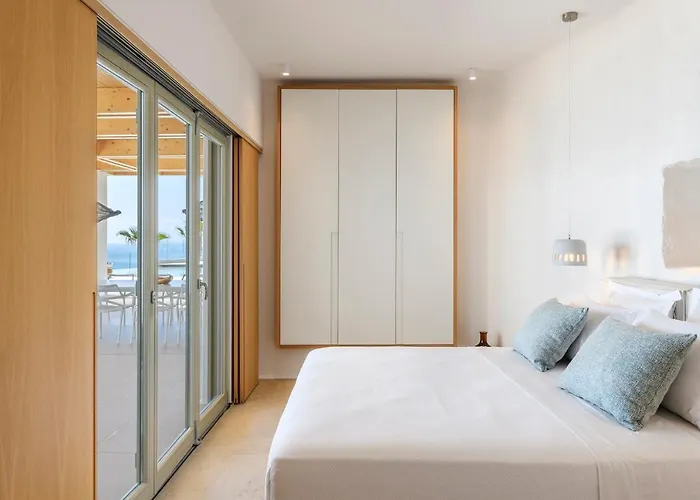 Lilium Ii - Sanctuary Overlooking Psarou Bay *