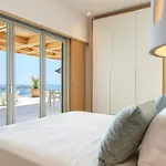 Lilium Ii - Sanctuary Overlooking Psarou Bay Villa *