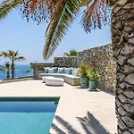 Villa Lilium Ii - Sanctuary Overlooking Psarou Bay *
